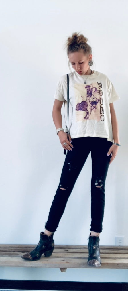 "RODEO" high-low tee